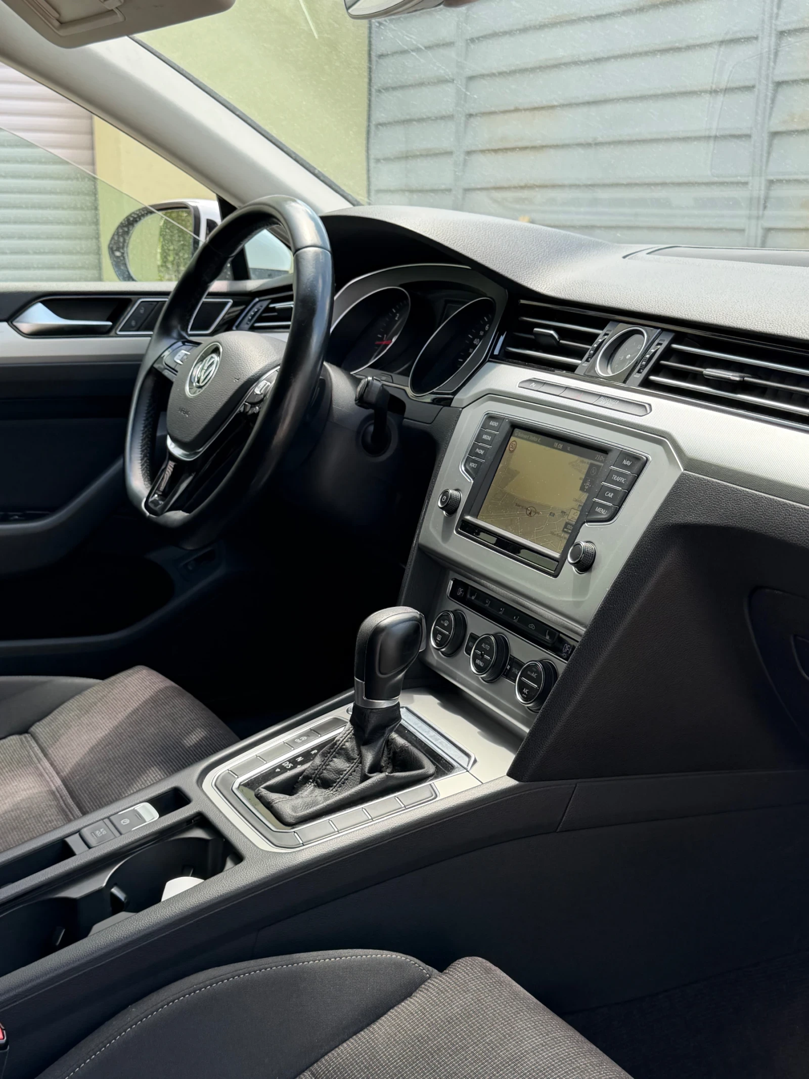 VW Passat 2.0TDI 150ps DSG Full Led ��� ��� ���� �������� | Mobile.bg � ����������� 12