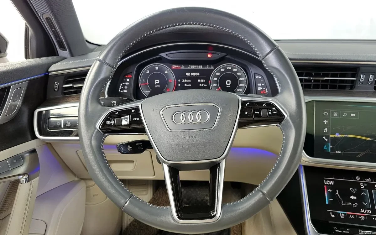 Audi A6 3.0 45TDI Quattro, Distronic, HeadUP, Обдух, 360-c, снимка 12 - Автомобили и джипове - 54711334
