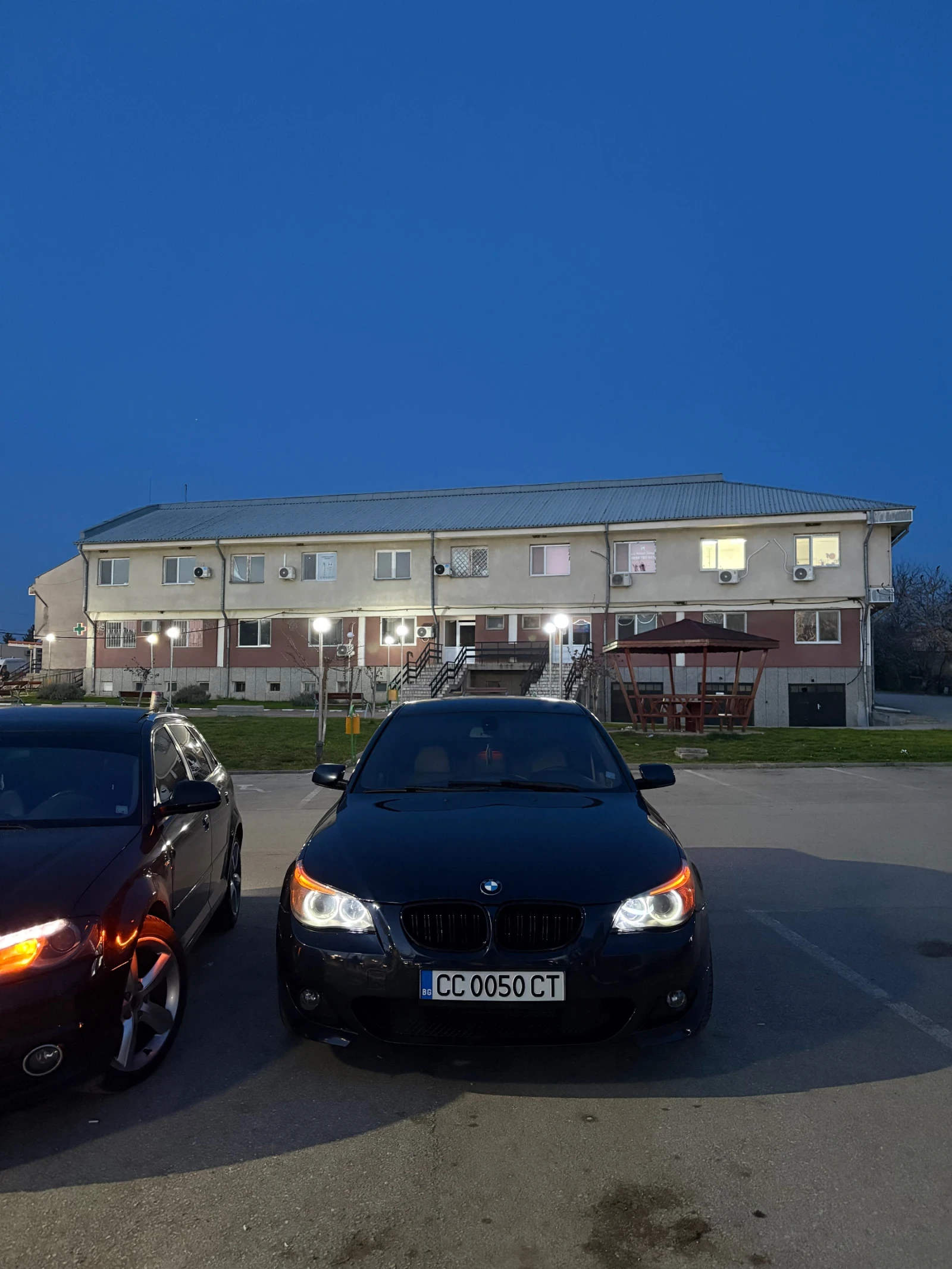 BMW 530, снимка 6 - Автомобили и джипове - 54721042
