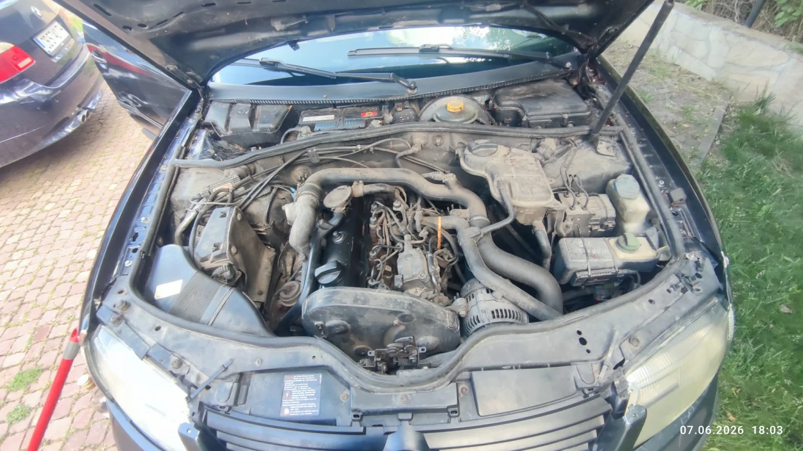 VW Passat Passat 1.9 TDI 110 коня, снимка 12 - Автомобили и джипове - 54825730