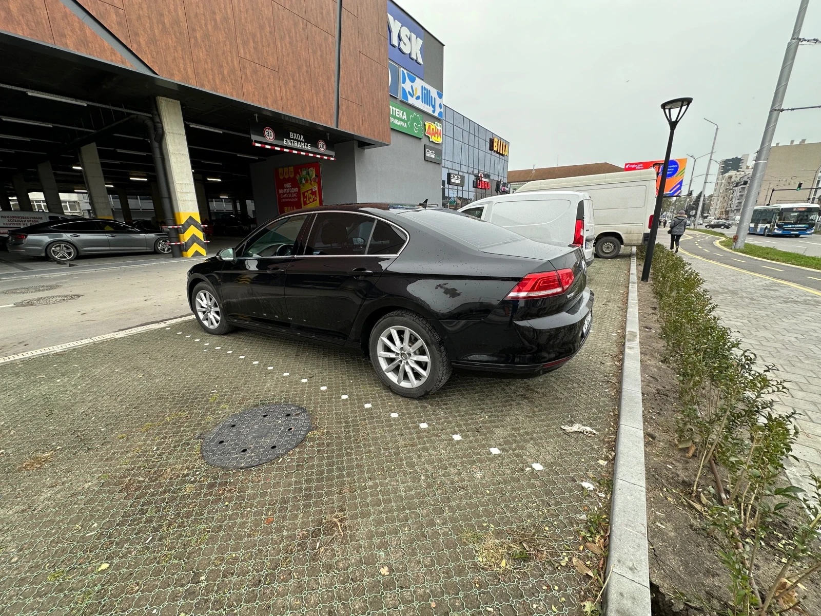 VW Passat, снимка 6 - Автомобили и джипове - 54941376