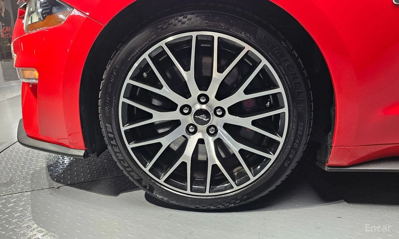 Ford Mustang 5.0 GT Face* DISTRONIC* КОЖА* ПОДГРЕВ* ОБДУХВАНЕ* , снимка 5 - Автомобили и джипове - 54997927