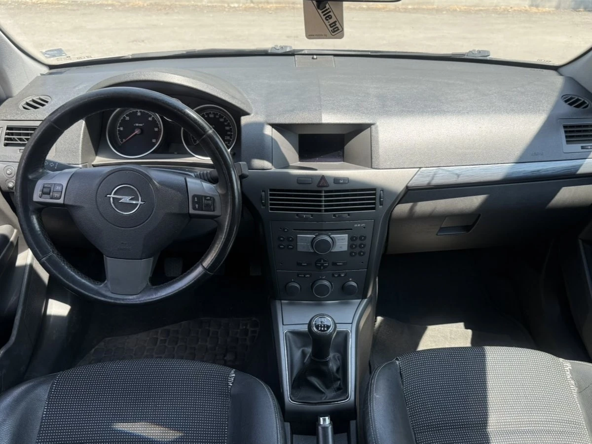 Opel Astra, снимка 7 - Автомобили и джипове - 55058712
