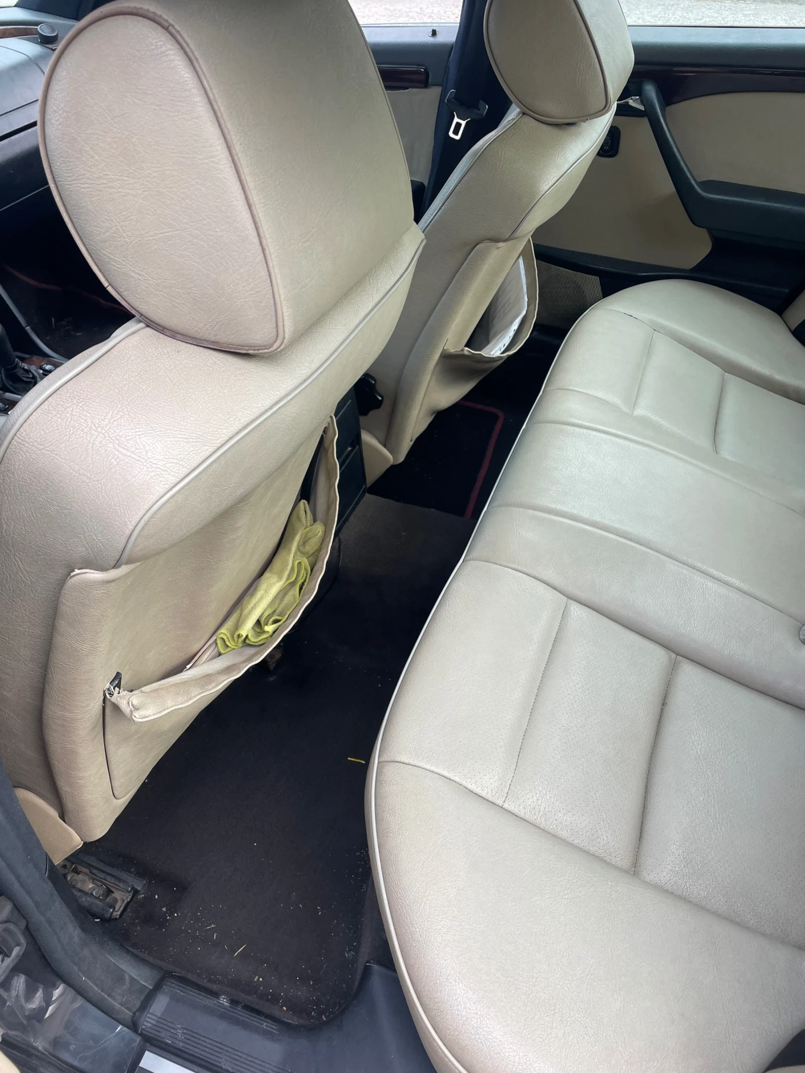 Mercedes-Benz C 180, снимка 7 - Автомобили и джипове - 55753945