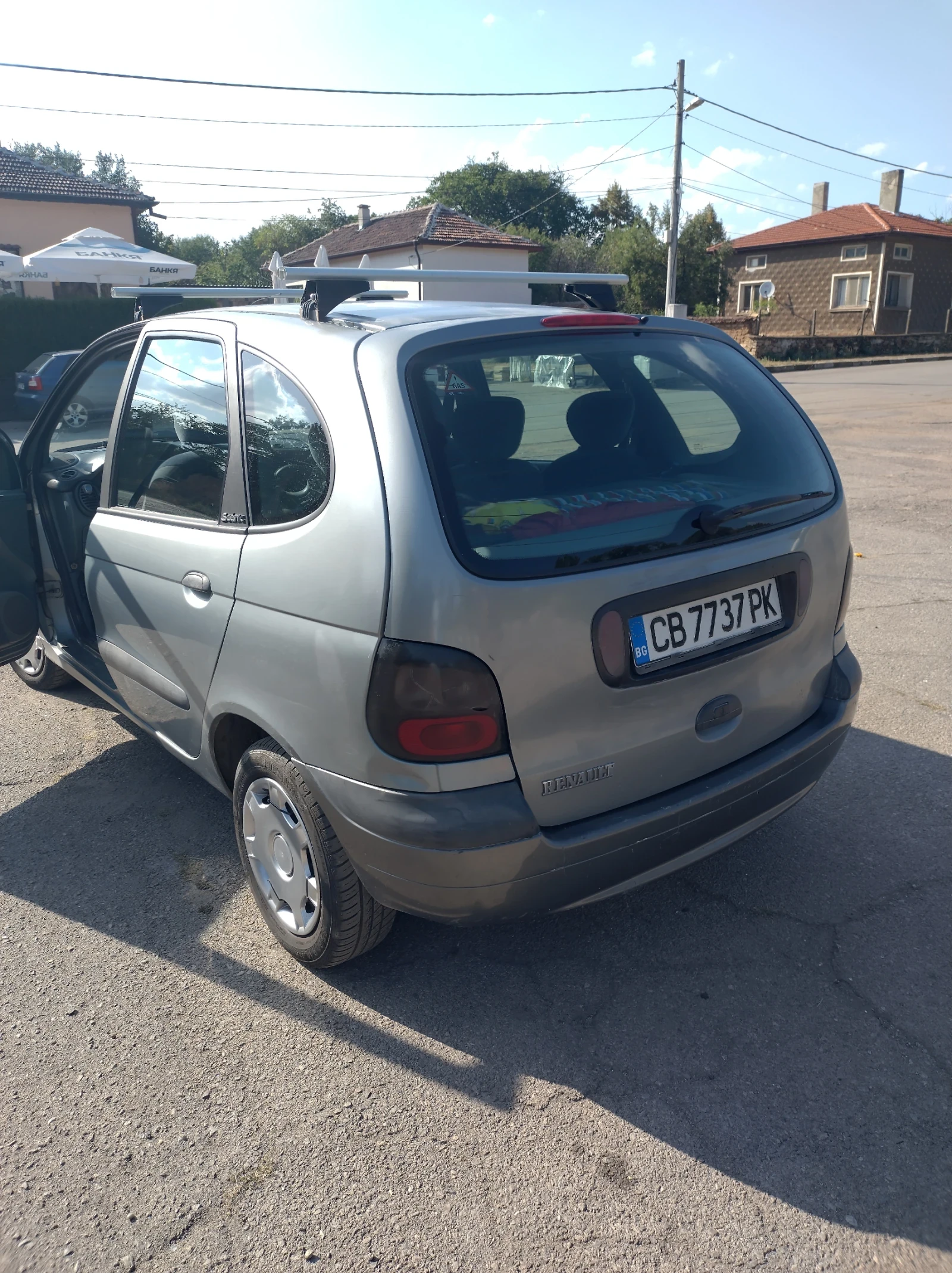 Renault Scenic, снимка 5 - Автомобили и джипове - 56153431