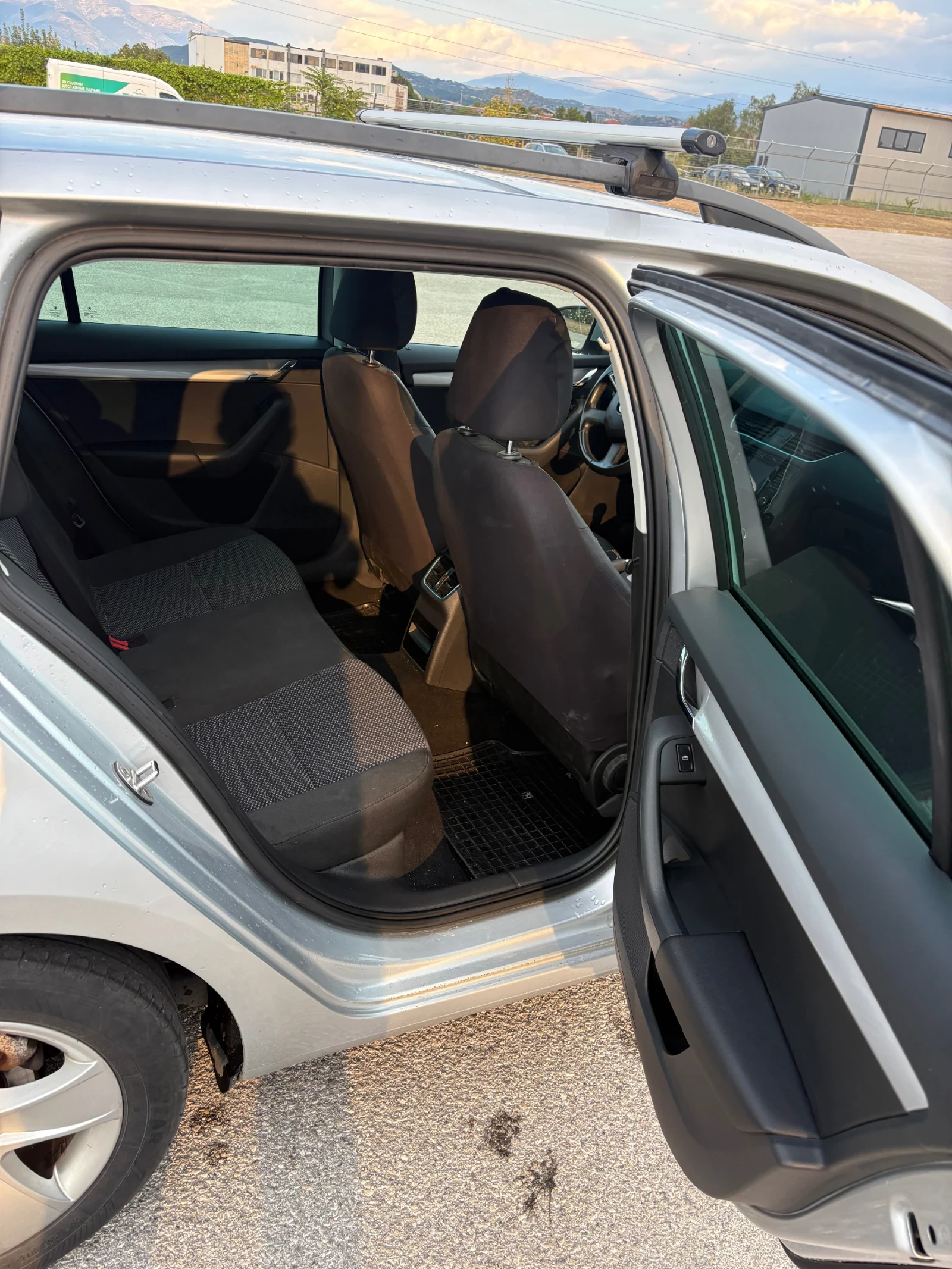 Skoda Octavia, снимка 7 - Автомобили и джипове - 56168121