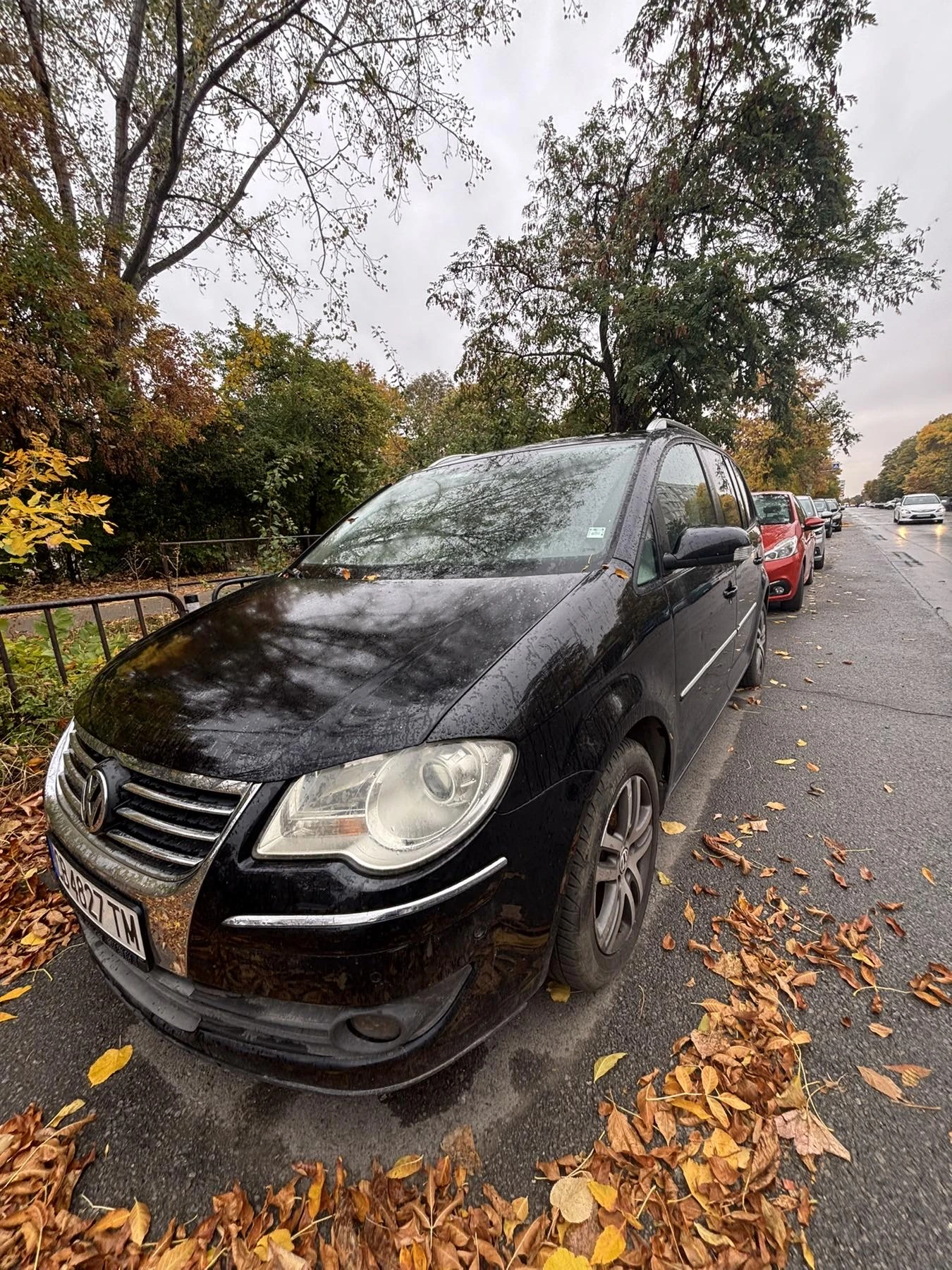 VW Touran 1.4 + LPG, снимка 2 - Автомобили и джипове - 56480956