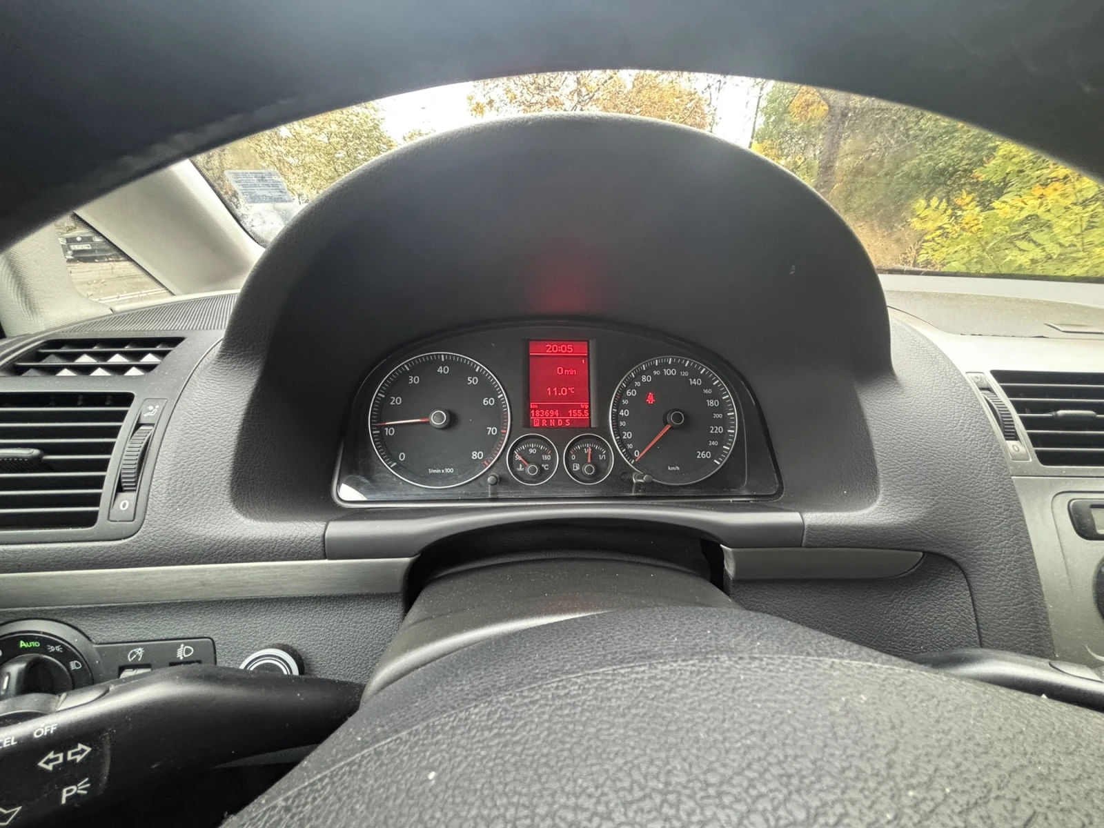 VW Touran 1.4 + LPG, снимка 6 - Автомобили и джипове - 56480956