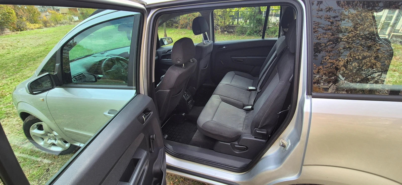 Opel Zafira, снимка 8 - Автомобили и джипове - 56746486