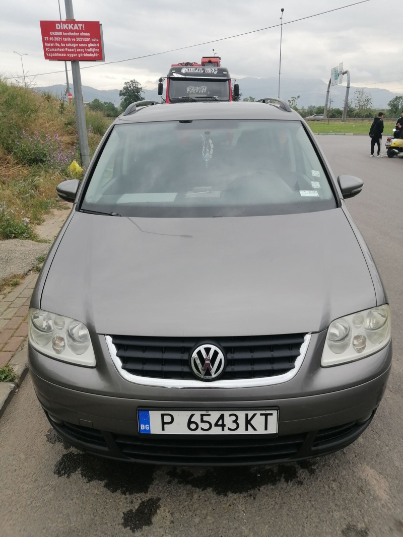 VW Touran, снимка 1 - Автомобили и джипове - 46218532
