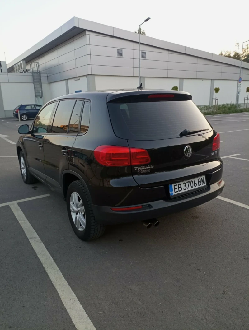 VW Tiguan 2.0 TSi, снимка 4 - Автомобили и джипове - 47392205