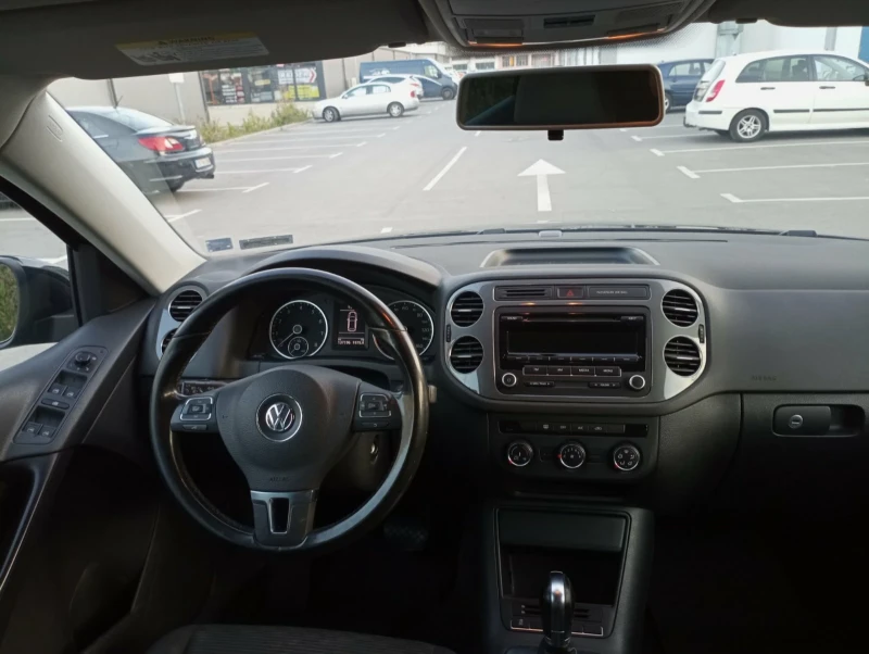 VW Tiguan 2.0 TSi, снимка 6 - Автомобили и джипове - 47392205