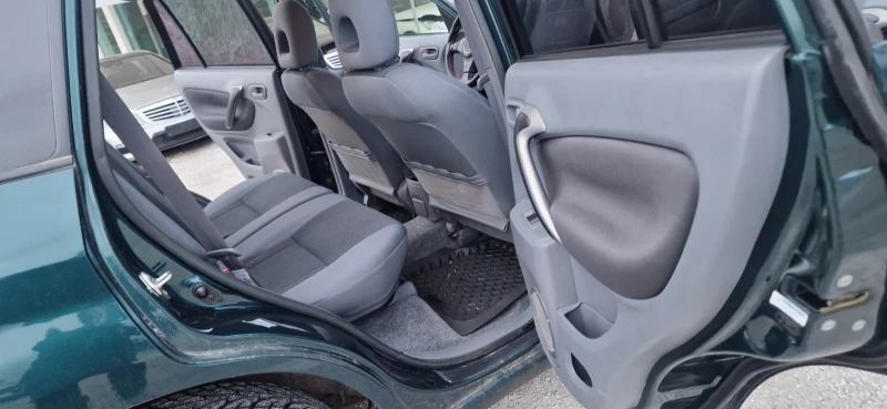 Toyota Rav4 2.0 D4D 116 к.с., снимка 10 - Автомобили и джипове - 52536206