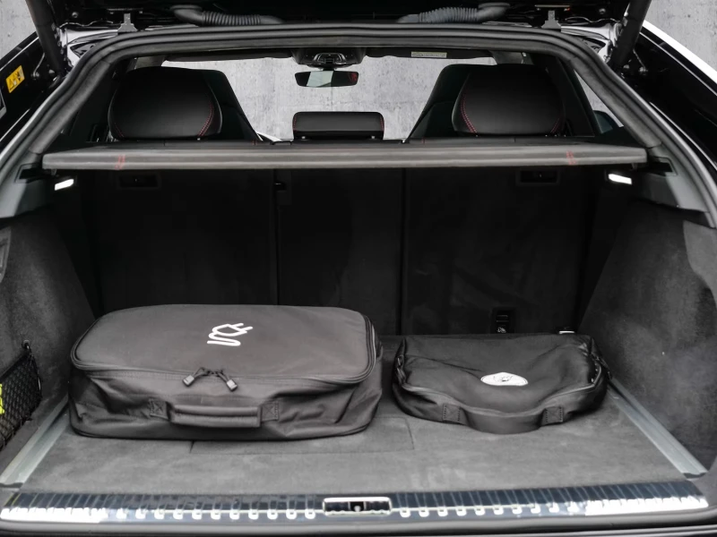 Lamborghini Urus SE Nero Helene/PANO/HUD/, снимка 16 - Автомобили и джипове - 52378173