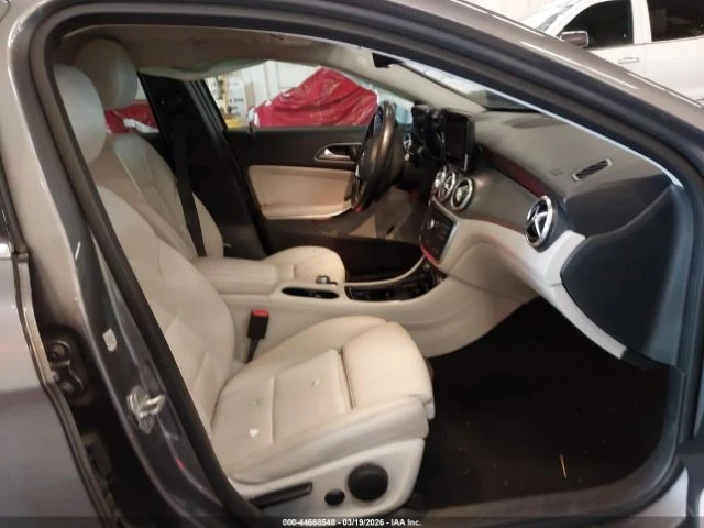 Mercedes-Benz GLA 250 * 4MATIC* ����* �������* ��������* HARMAN KARDON*  | Mobile.bg � ����������� 5