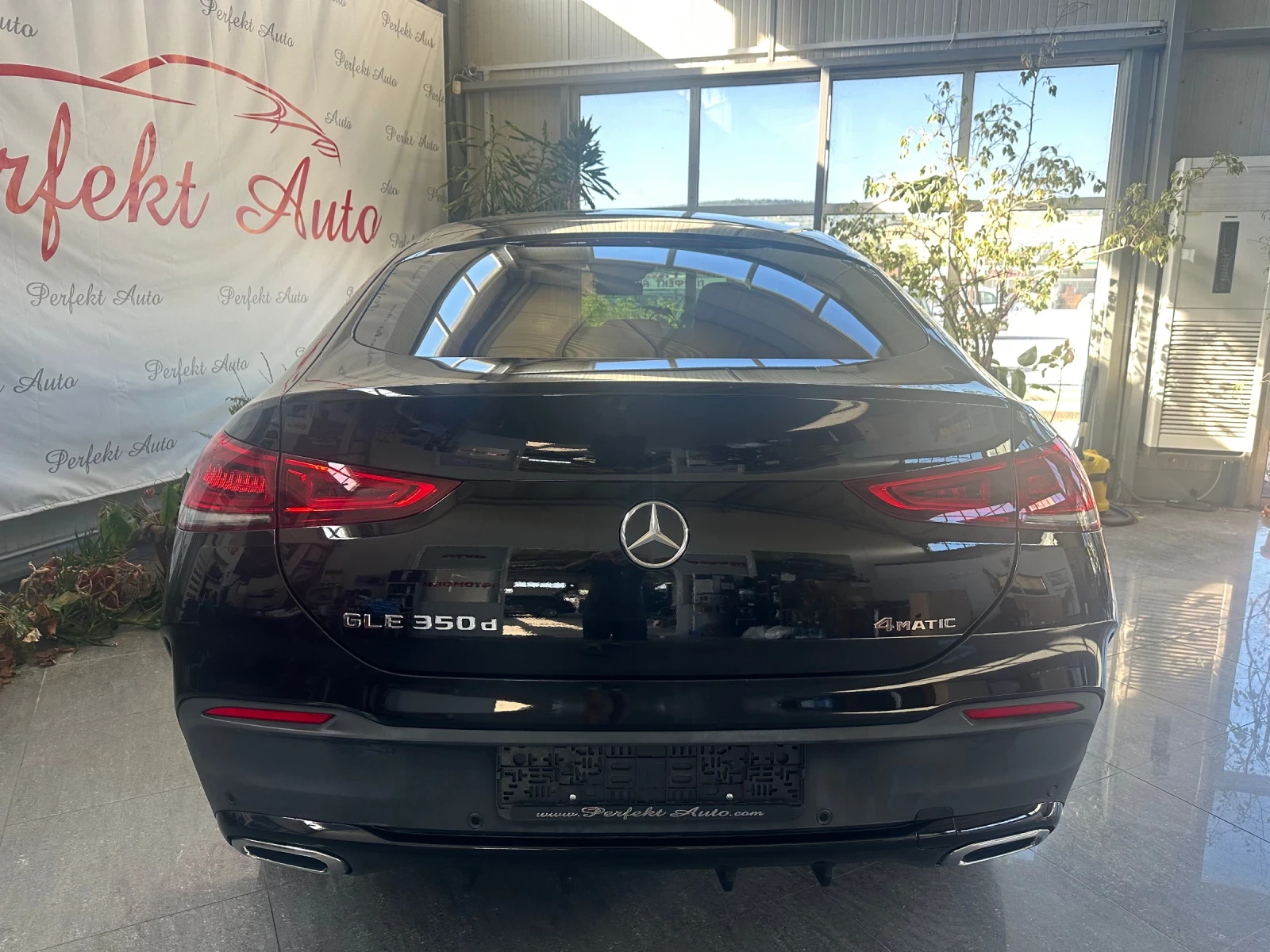 Mercedes-Benz GLE 350 COUPE 4 MATIC * FULL Екстри * Панорама * BURMEISTE - изображение 5