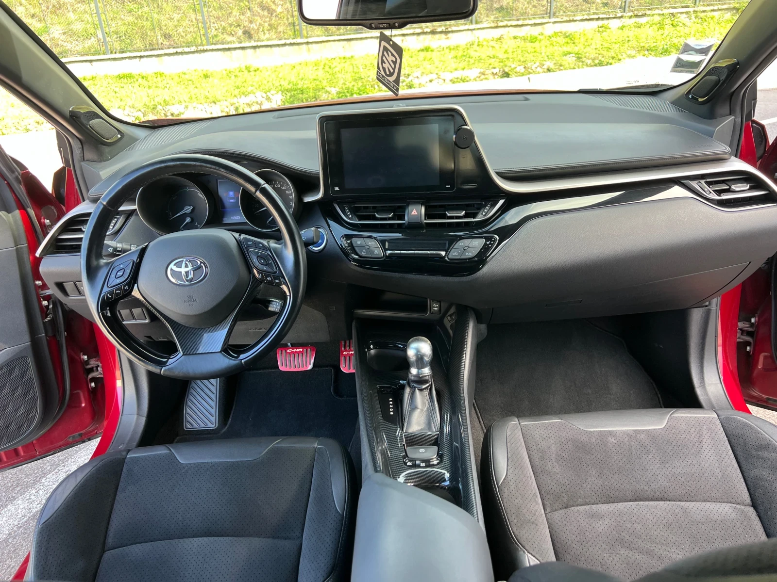 Toyota C-HR 1.8* Hybrid* FULL* LED - изображение 8