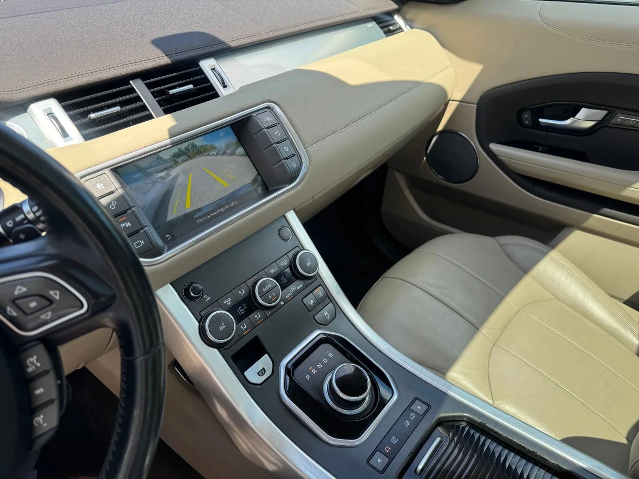 Land Rover Range Rover Evoque SE - изображение 8