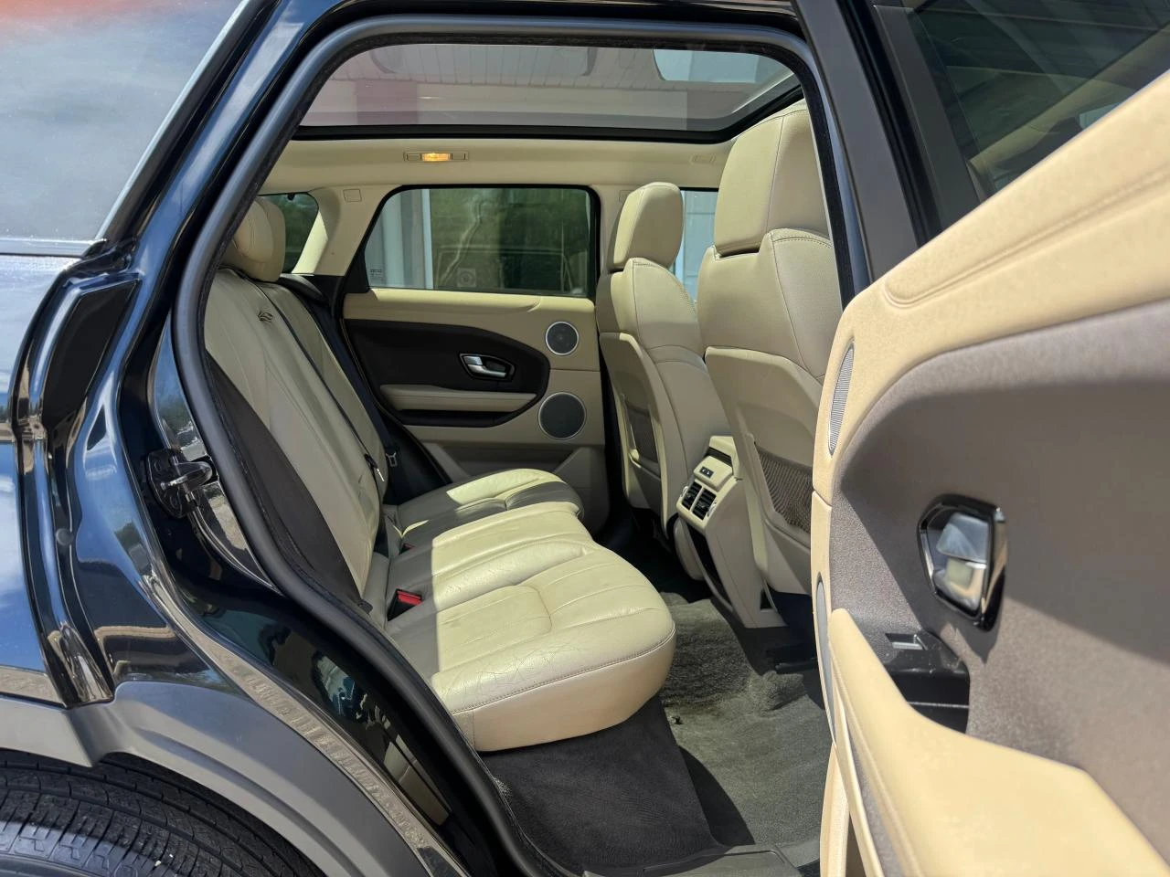 Land Rover Range Rover Evoque SE - изображение 6