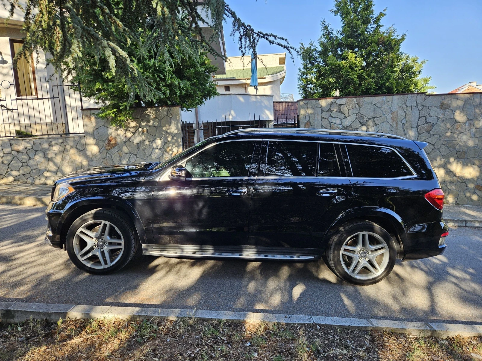 Mercedes-Benz GL 500 AMG /4-MATIC/3xTV/DISTRONIC/PANO/ВАКУУМ/7G+ /FULL - изображение 7