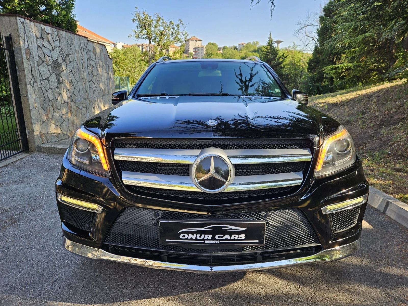 Mercedes-Benz GL 500 AMG /4-MATIC/3xTV/DISTRONIC/PANO/ВАКУУМ/7G+ /FULL - изображение 2