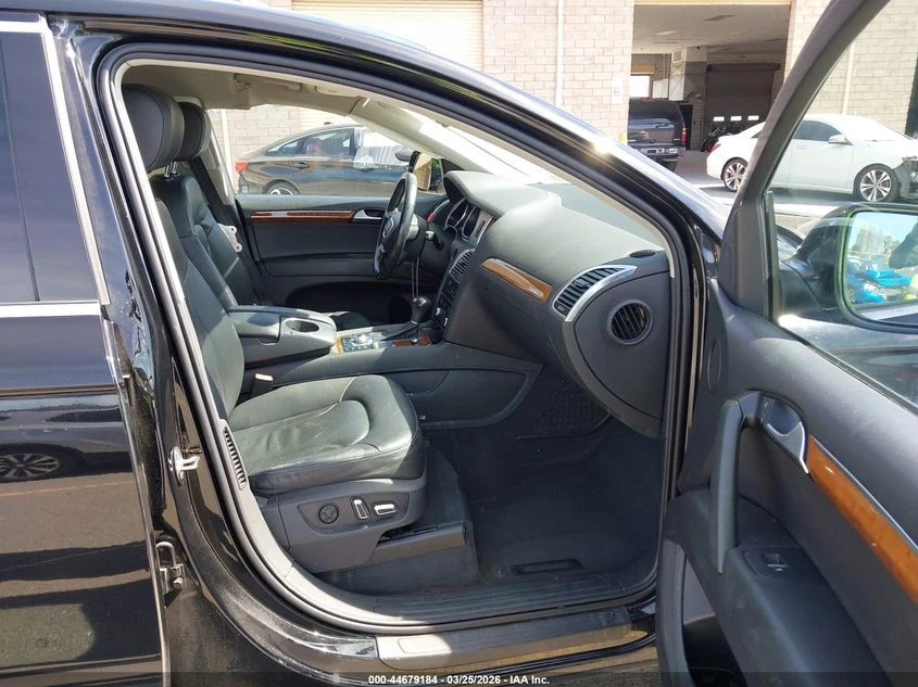 Audi Q7 3.0l 3.0T Premium, снимка 5 - Автомобили и джипове - 54360619