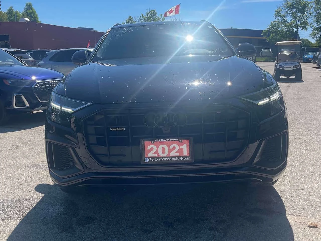 Audi Q8 * Progressiv * CARFAX * PANO * ОБДУХВАНЕ * KEYLESS, снимка 15 - Автомобили и джипове - 54682747