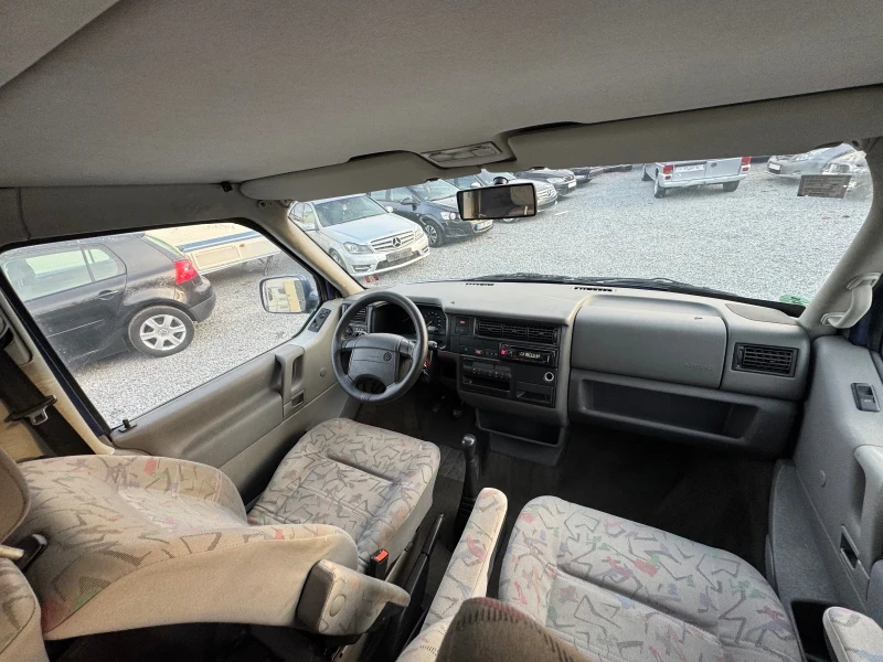 VW Transporter 2.5ТДИ 102к.с КЛИМАТРОНИК , снимка 12 - Бусове и автобуси - 52673489