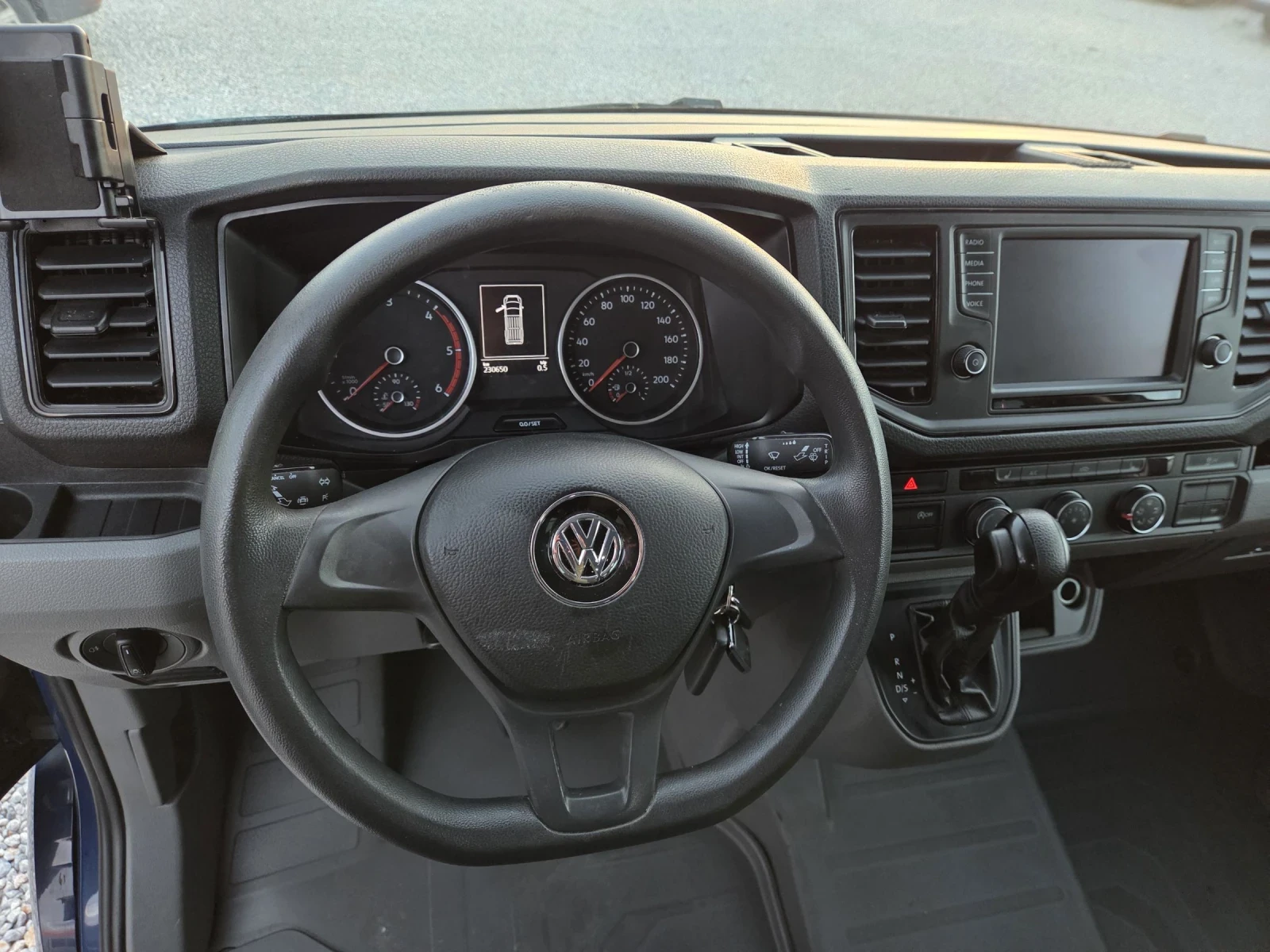 VW Crafter 2.0 TDI, Пътнически, 9местен, Автомат, Нави - изображение 10