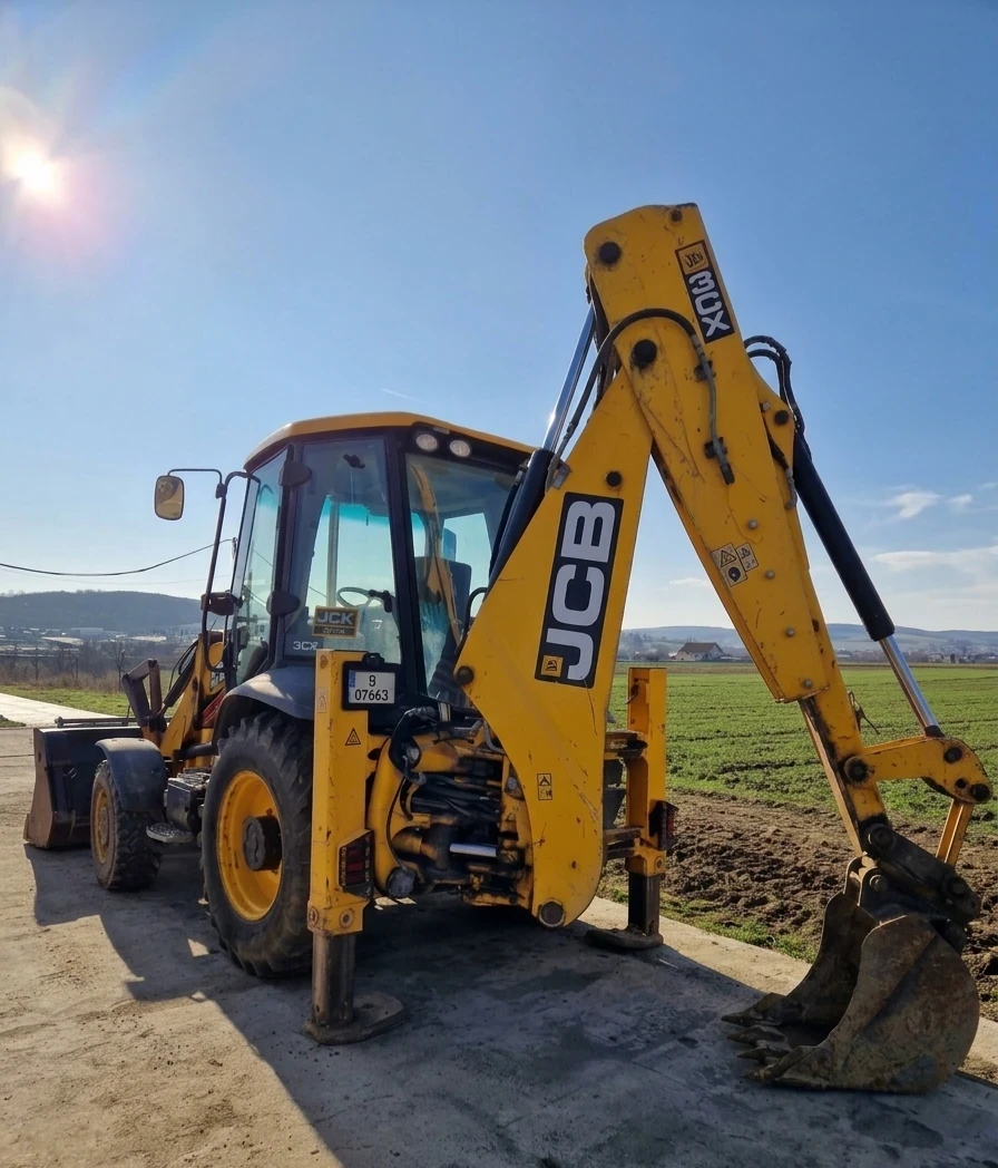 Багер JCB 3СХ, снимка 2 - Индустриална техника - 55967332