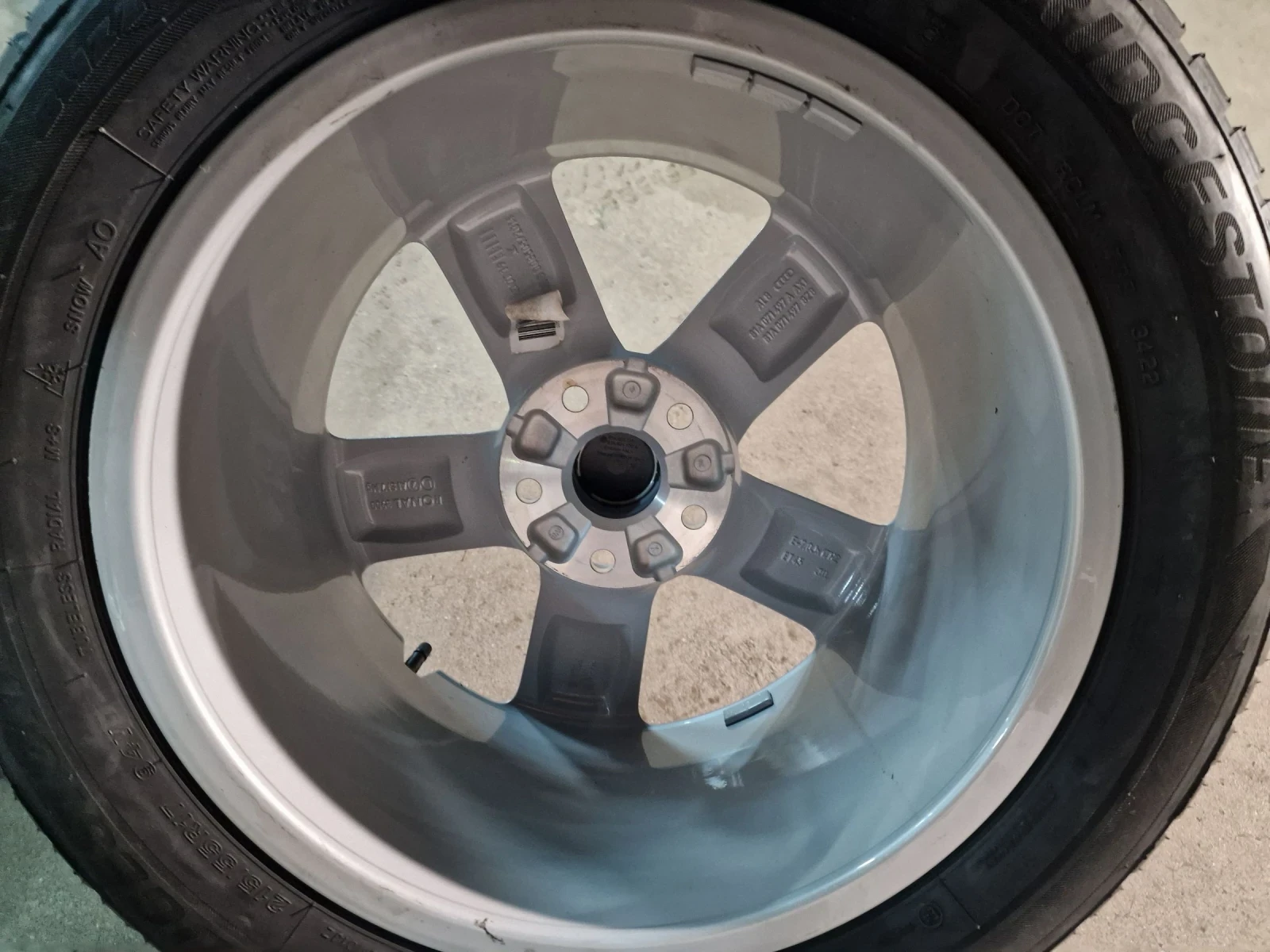    215/55R17  Audi Q3 | Mobile.bg   4