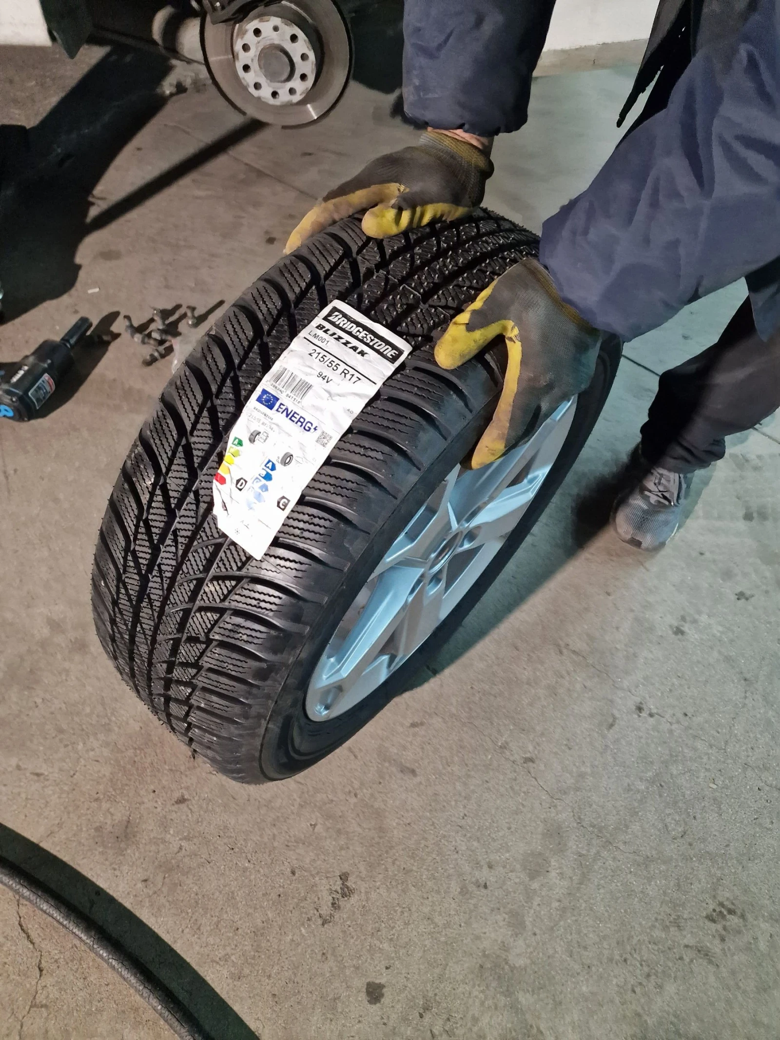    215/55R17  Audi Q3 | Mobile.bg   8