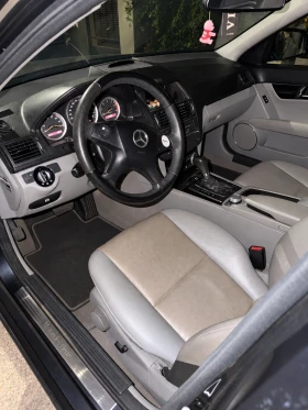 Mercedes-Benz C 220, снимка 3