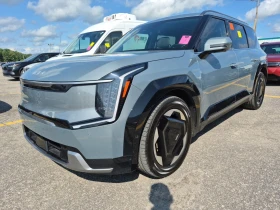 Kia EV9 * LAND W/PREMIUM PACKAGE * CARFAX * БЕЗ ПЪРВОНАЧАЛ