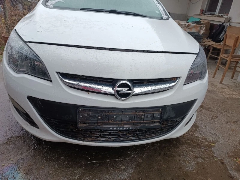 Opel Astra 2.0 cdti, снимка 9 - Автомобили и джипове - 47026944