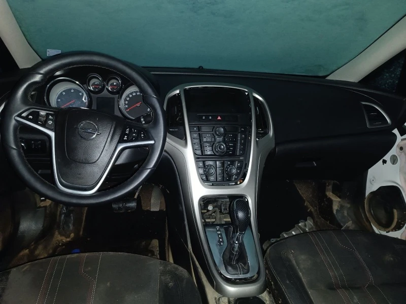 Opel Astra 2.0 cdti, снимка 5 - Автомобили и джипове - 49204692