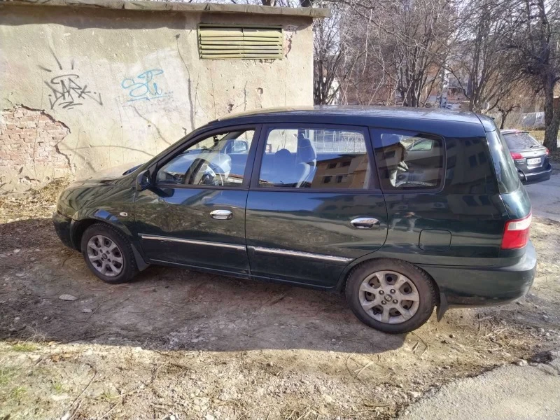 Kia Carens, снимка 5 - Автомобили и джипове - 47435017