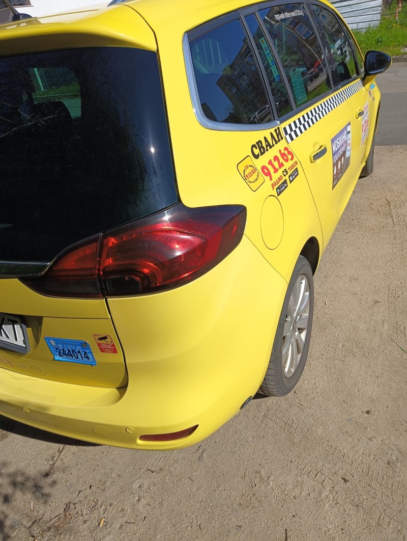 Opel Zafira, снимка 3 - Автомобили и джипове - 45023152