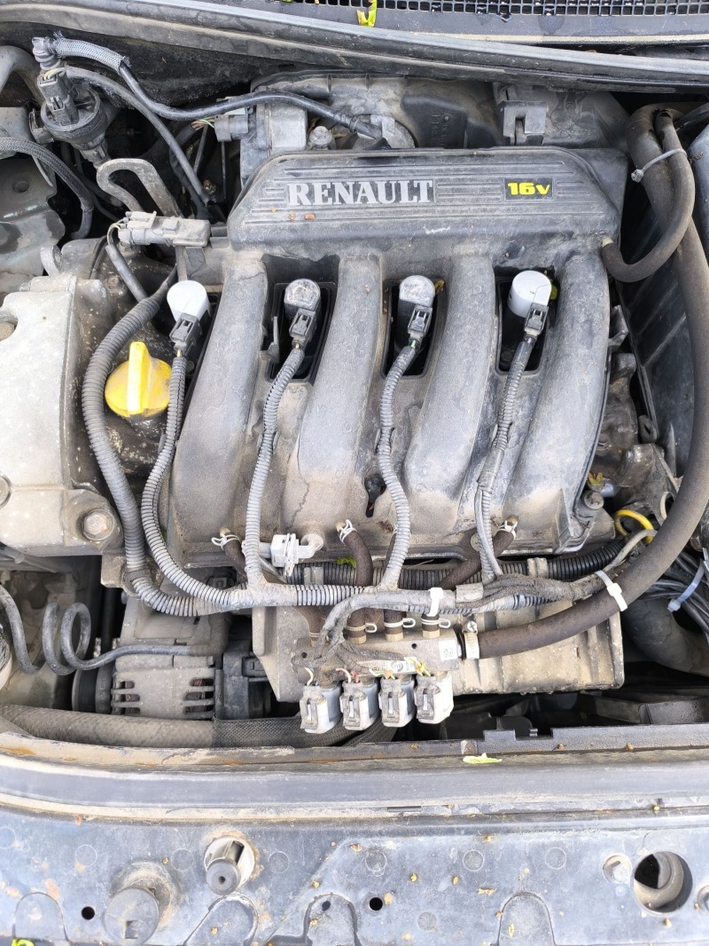 Renault Megane 1.4 бензин/газ, снимка 12 - Автомобили и джипове - 45891076