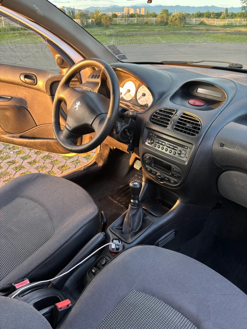 Peugeot 206, снимка 12 - Автомобили и джипове - 47790822