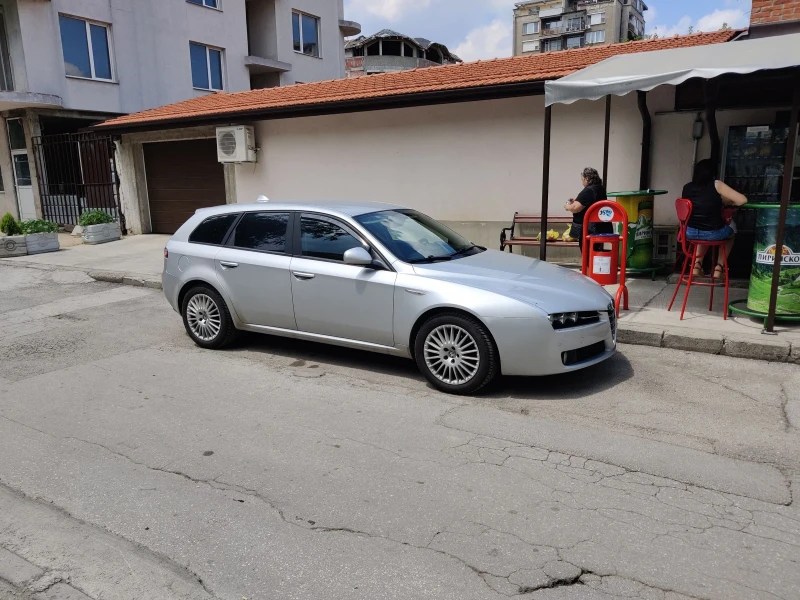 Alfa Romeo 159 sportwagon, снимка 13 - Автомобили и джипове - 48550019