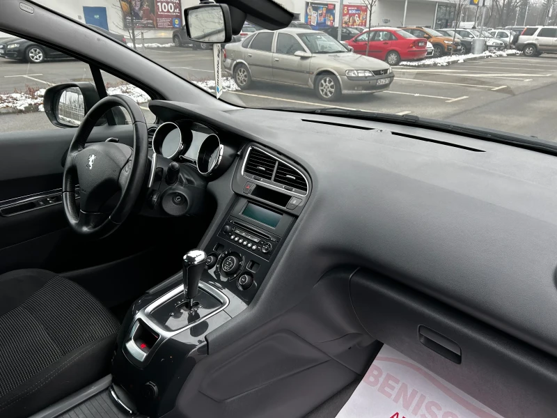 Peugeot 5008 1.6/Panorama/Avotmat/7места/, снимка 11 - Автомобили и джипове - 48719050