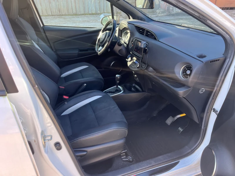 Toyota Yaris, снимка 9 - Автомобили и джипове - 48730830