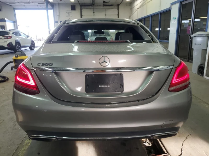 Mercedes-Benz C 300, снимка 5 - Автомобили и джипове - 48788185