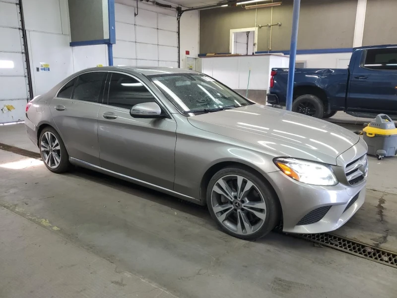 Mercedes-Benz C 300, снимка 3 - Автомобили и джипове - 48788185