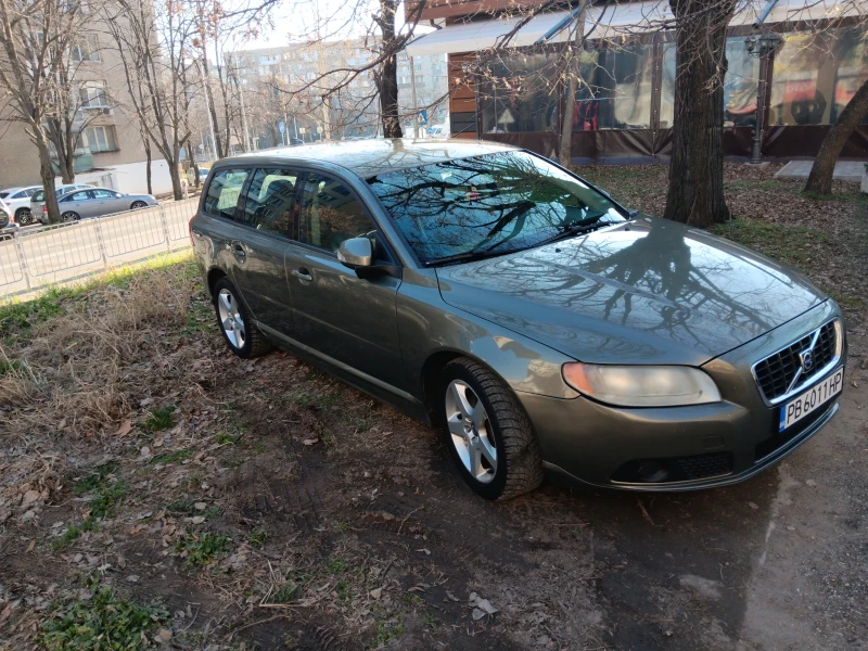 Volvo V70 2.5ft, снимка 8 - Автомобили и джипове - 48888870