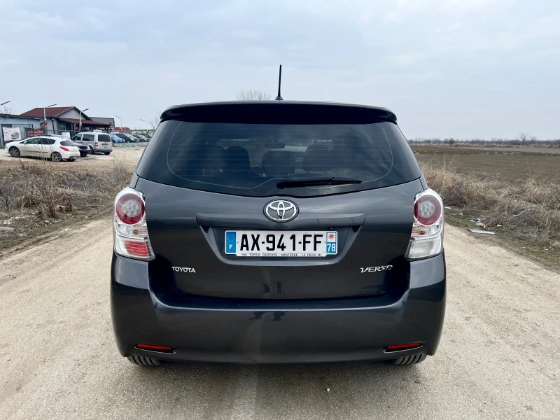 Toyota Verso 2.0 D-4D 125к.с. NAVI/PANORAMA, снимка 6 - Автомобили и джипове - 49303353