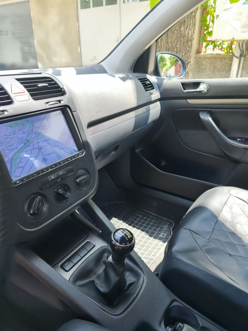 VW Golf, снимка 5 - Автомобили и джипове - 51620718