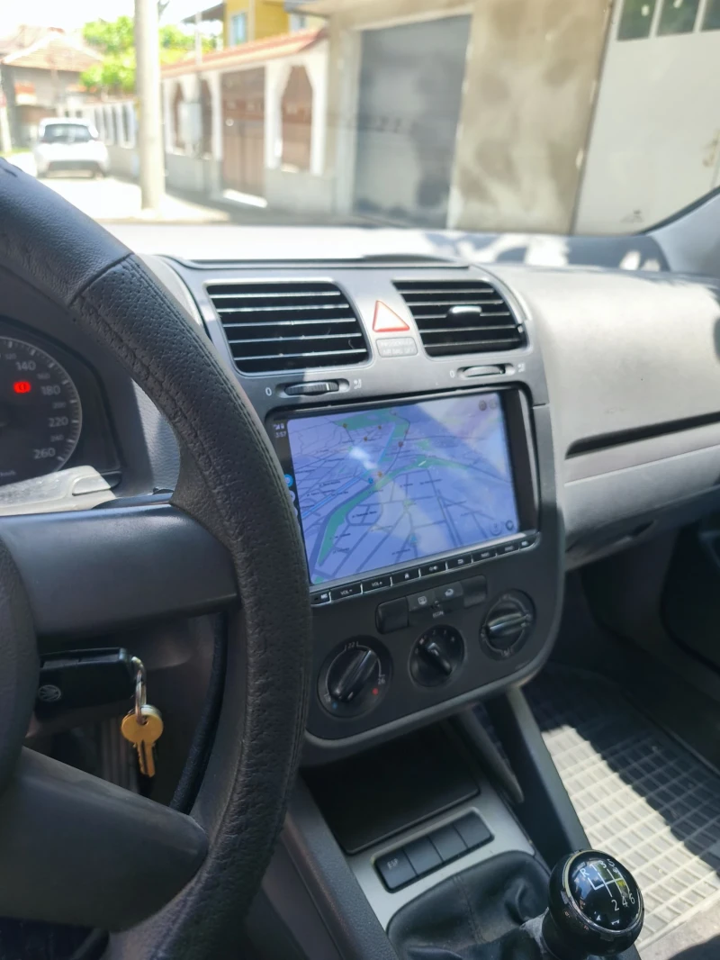 VW Golf, снимка 6 - Автомобили и джипове - 51620718