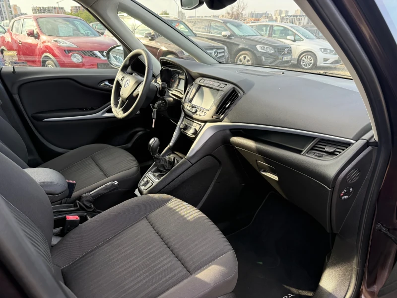Opel Zafira 1.4i CH 7m 90000km, снимка 9 - Автомобили и джипове - 51638685